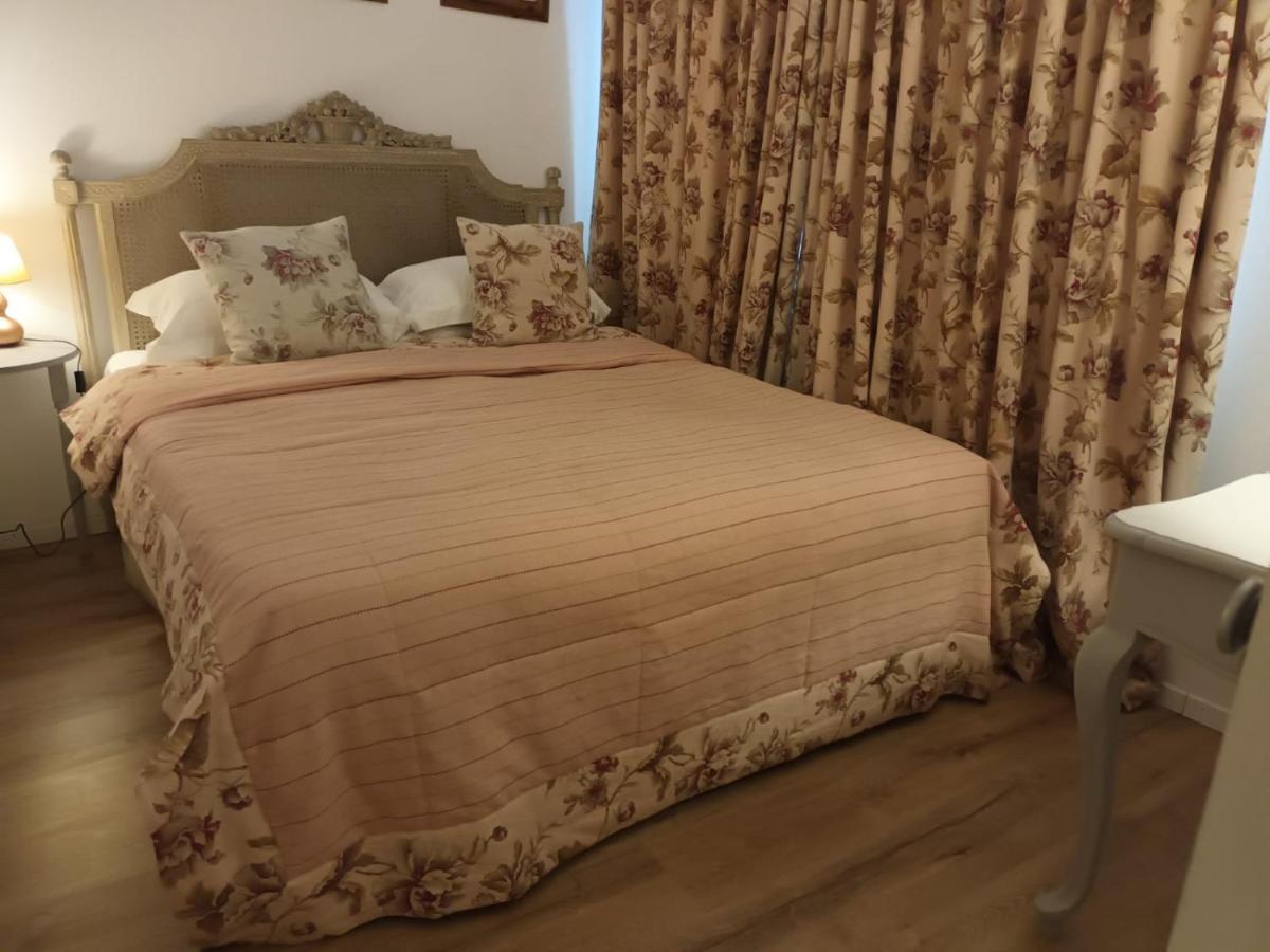 Grand Boutique Hotel Букурещ Екстериор снимка