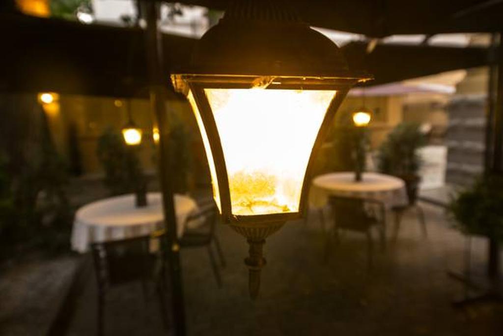 Grand Boutique Hotel Букурещ Екстериор снимка
