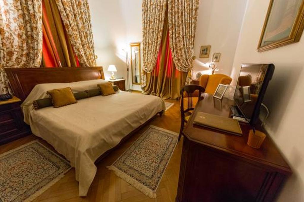 Grand Boutique Hotel Букурещ Екстериор снимка