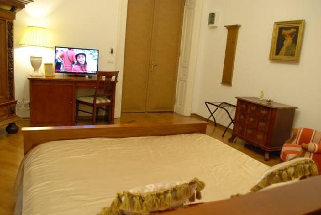 Grand Boutique Hotel Букурещ Екстериор снимка