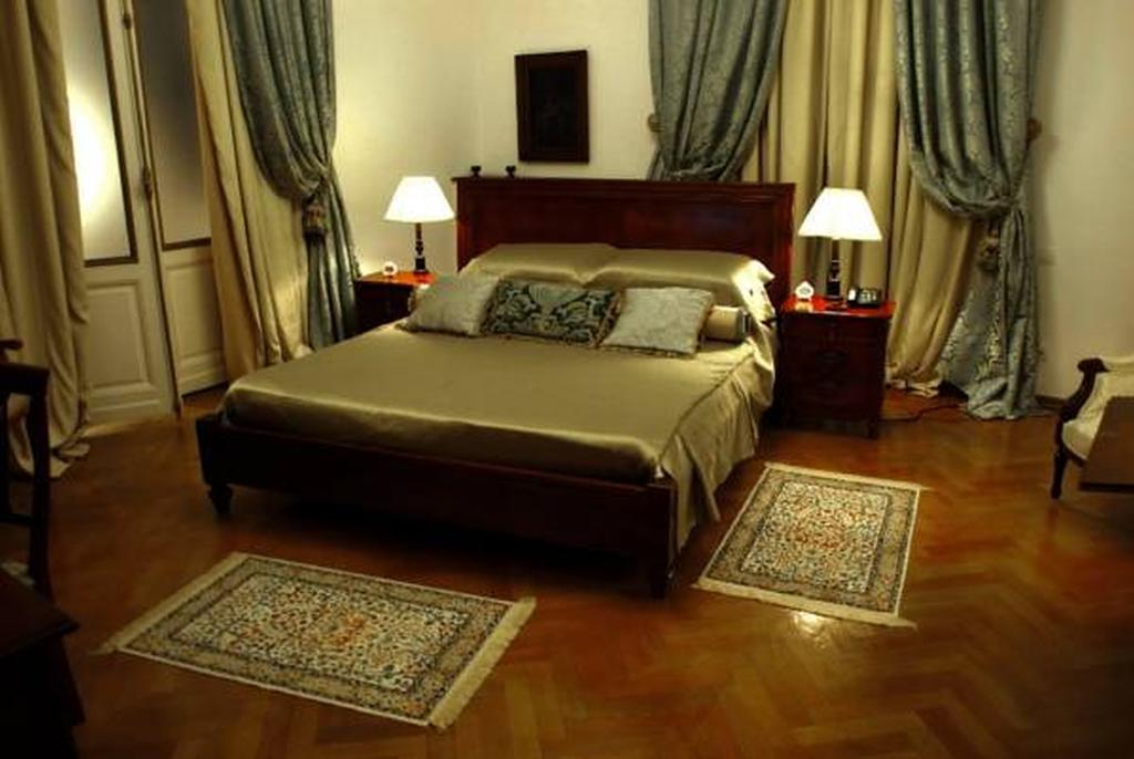 Grand Boutique Hotel Букурещ Екстериор снимка